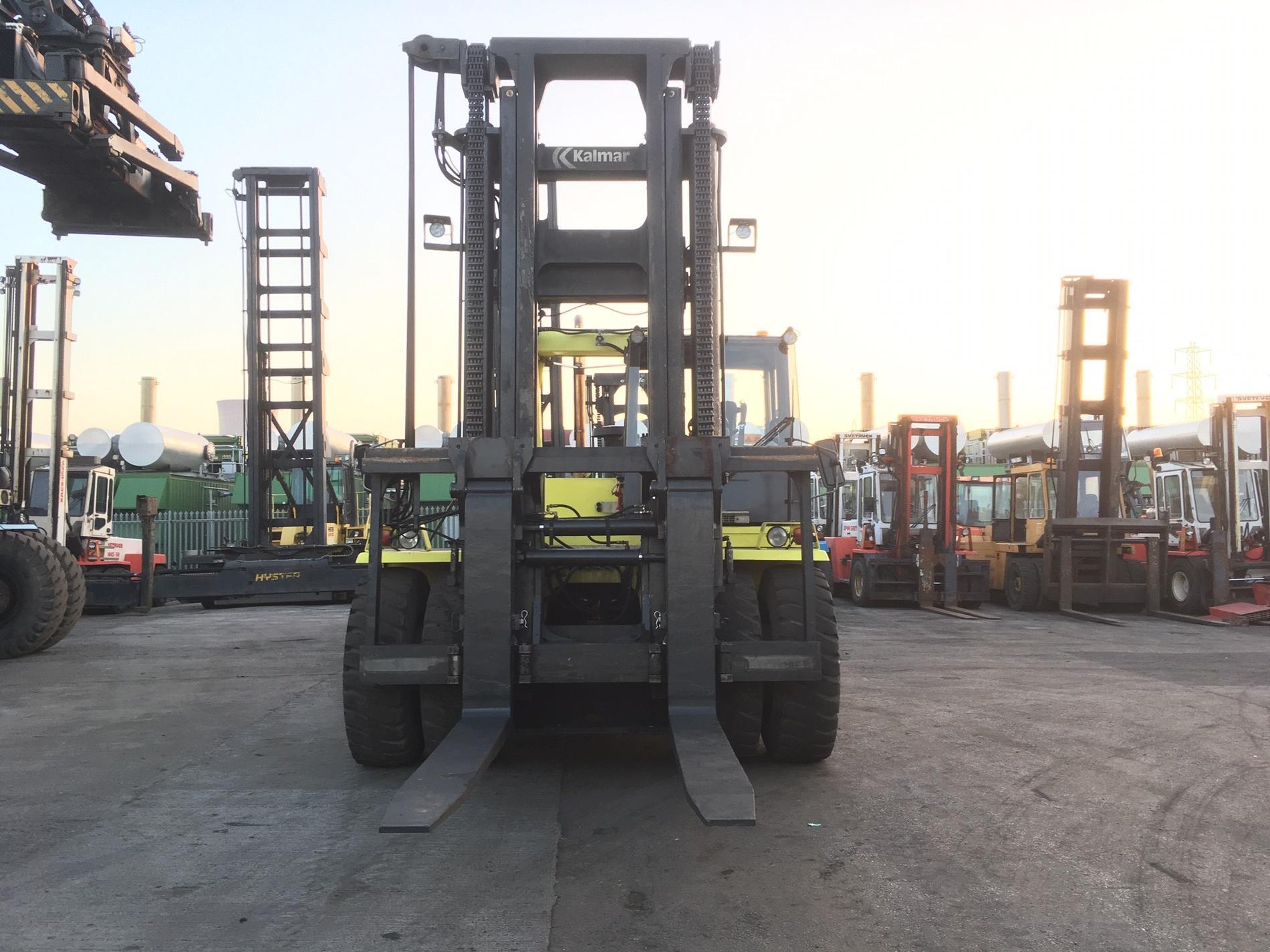 Heavyduty Forklifts